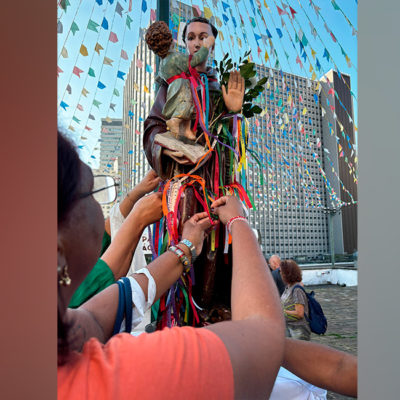 Santo Antônio do Largo da Carioca recebe 40 mil fiéis para celebrar a amizade e a fraternidade