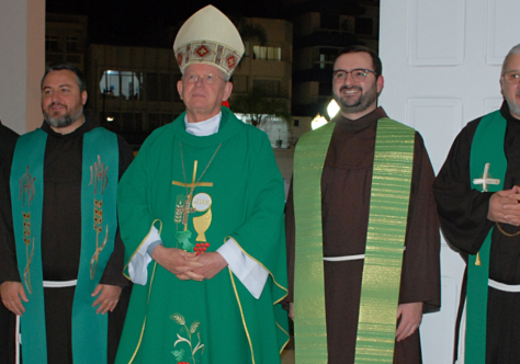 Cardeal Dom Jaime Spengler preside missa de abertura da novena em honra a São Pedro em Pato Branco