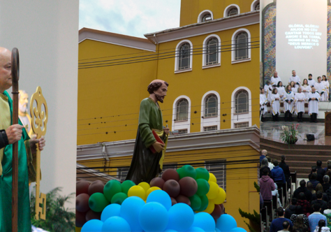 Com fé, missão e gratidão, Paróquia São Pedro celebra sua 93ª festa e os 60 anos de sua igreja matriz
