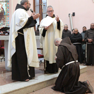 Constância e perseverança: Frei Marcelo confirma seu “sim” definitivo a Deus na Profissão Solene