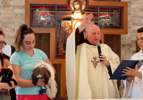 USF celebra Soleniade de São Francisco de Assis com bênção dos animais e missa no Câmpus Bragança Paulista