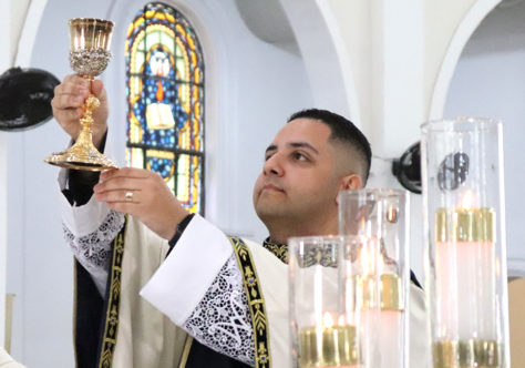 Do chamado à missão: Frei Felipe celebra a Primeira Missa e recebe a cruz do sacerdócio