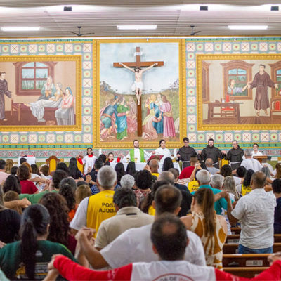 Festa de Frei Galvão 2025 tem início em Guaratinguetá com convite à paz e ao cuidado da criação