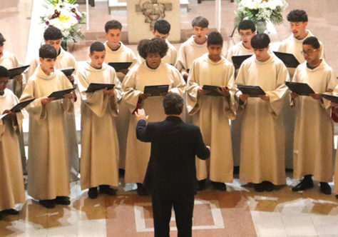 Canarinhos celebram a espiritualidade e música com o Concerto dos 800 anos do Cântico das Criaturas