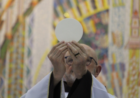 Com Maria, aprendemos a esperar o Deus que vem