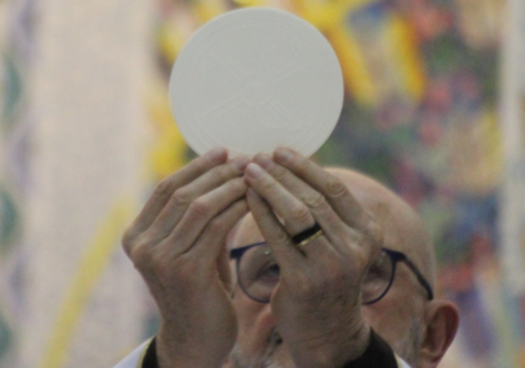 Com Maria, aprendemos a esperar o Deus que vem