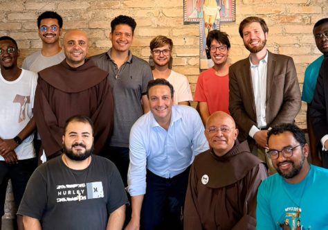 Presença franciscana reforça compromisso social na requalificação do Largo São Francisco