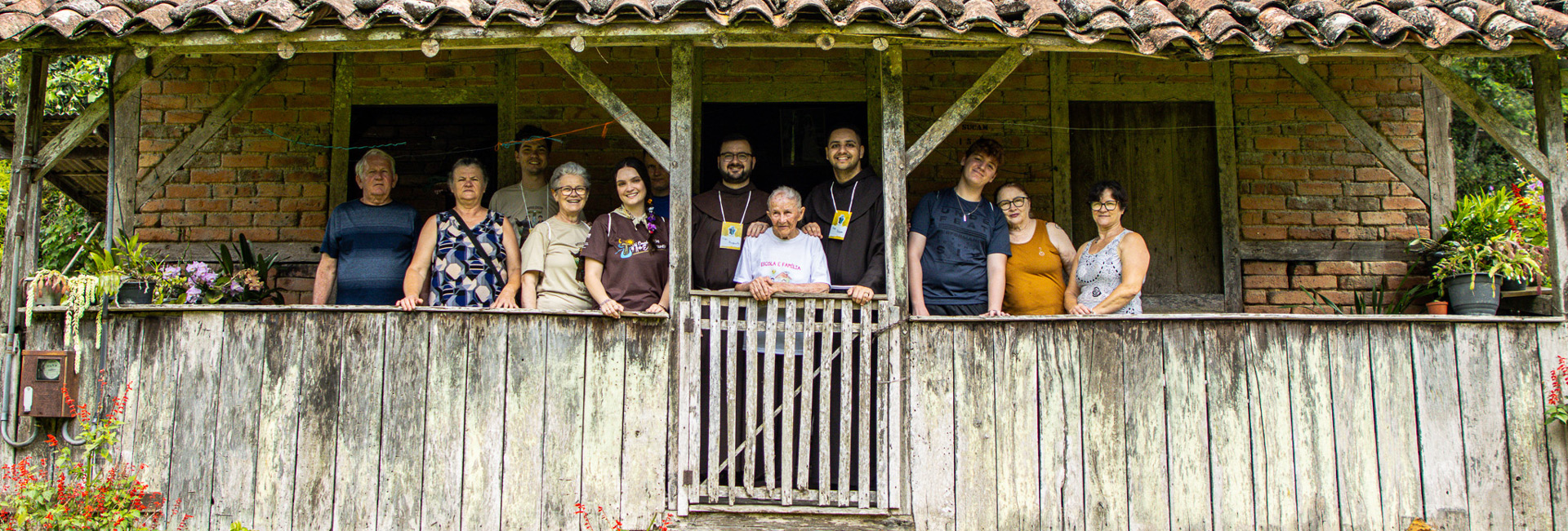 ‘Jovens do Evangelho’ vivem a missão nas visitas às famílias e comunidades