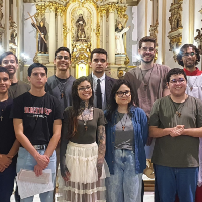 Catequese, acolhida de catecúmenos e homenagem às mulheres movimentam Santuário São Francisco