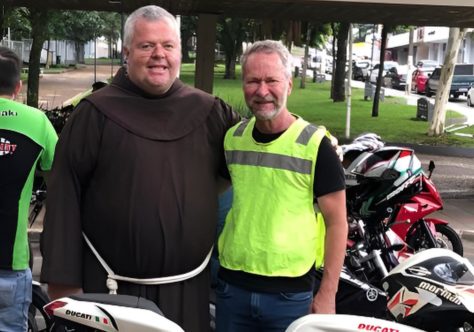 Procissão de motos reúne grande público em Concórdia