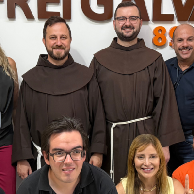 Rádio Frei Galvão celebra um ano de história com solidariedade e prestação de serviço