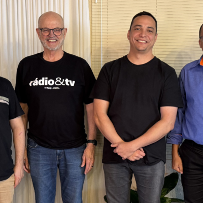 Frades avaliam avanços e desafios das emissoras franciscanas da Província