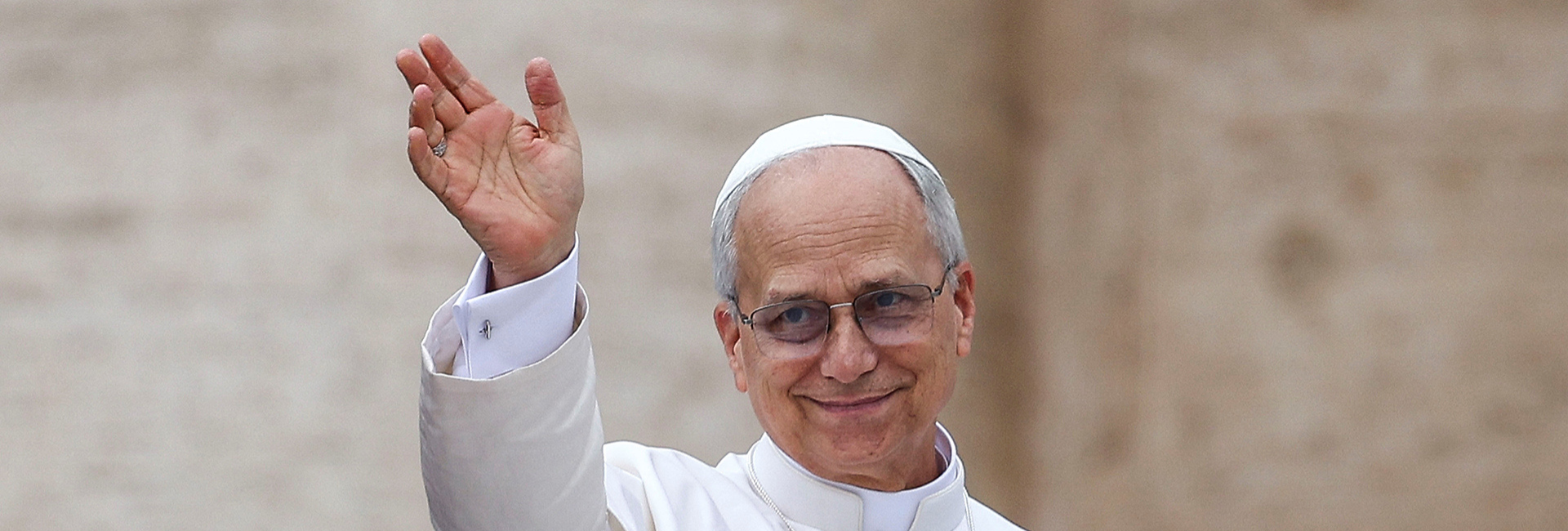 Na Audiência Geral, Papa recorda que a Igreja é chamada a acolher todos