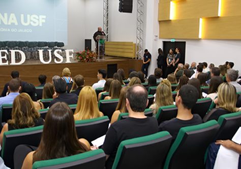 USF promove colações de grau e reforça formação inspirada nos valores franciscanos