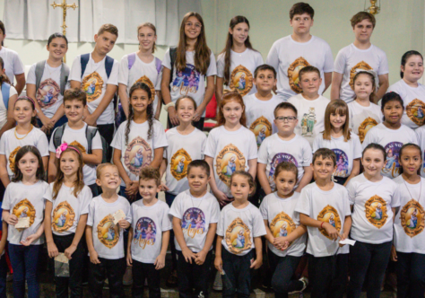 Bênção das mochilas e materiais escolares na Paróquia São Luiz Gonzaga