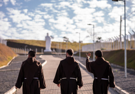Rádio Frei Galvão celebra um ano com mobilização solidária em meio às chuvas em Guaratinguetá