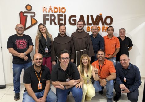 Rádio Frei Galvão celebra um ano de história com solidariedade e prestação de serviço