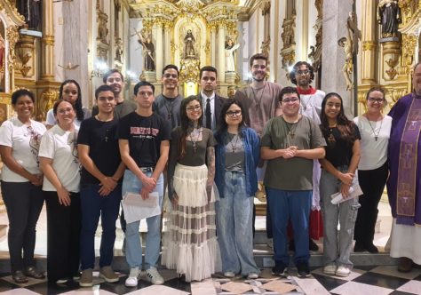 Catequese, acolhida de catecúmenos e homenagem às mulheres movimentam Santuário São Francisco