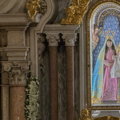 No “Castelo da Paz”, primeira missa do Dia da Padroeira reúne multidão de fiéis