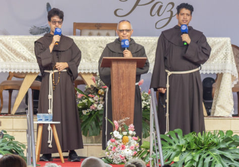 Tarde do 7º dia da Festa da Penha destaca chamado a ser luz no mundo