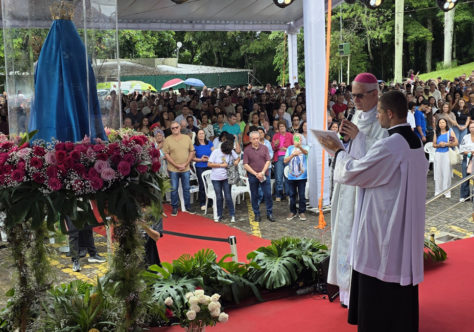 Dom Lauro aponta a paz de Cristo e o perdão como resposta às feridas do mundo no Domingo da Misericórdia