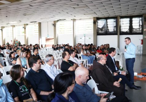 Tema da CF 2026 inspira celebração da Páscoa com professores e colaboradores da USF