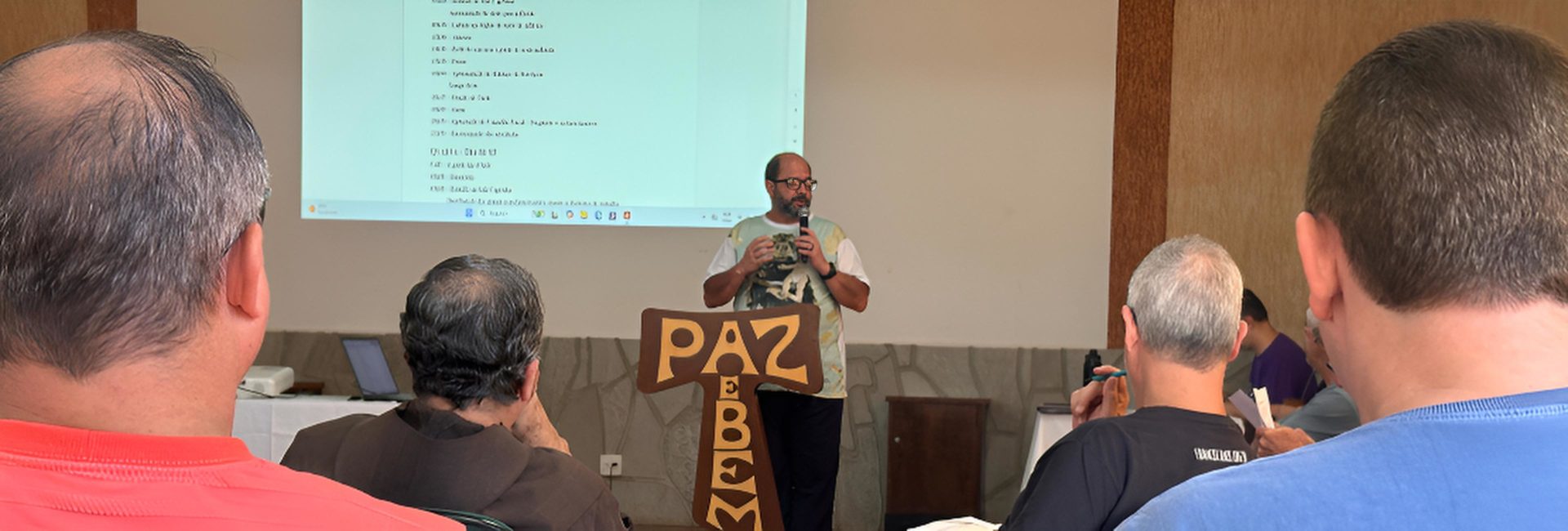 Guardiães iniciam reunião provincial em Agudos