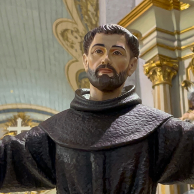 Espiritualidade, devoção e arte se unem na abertura do mês mariano no Santuário São Francisco