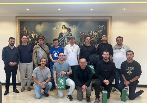USF recebe postulantes e frades do Seminário Frei Galvão para visita ao Câmpus Bragança Paulista