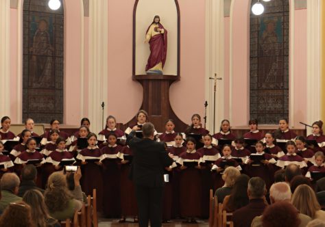 Coral das Meninas dos Canarinhos de Petrópolis encerra o mês de maio com Concerto Espiritual