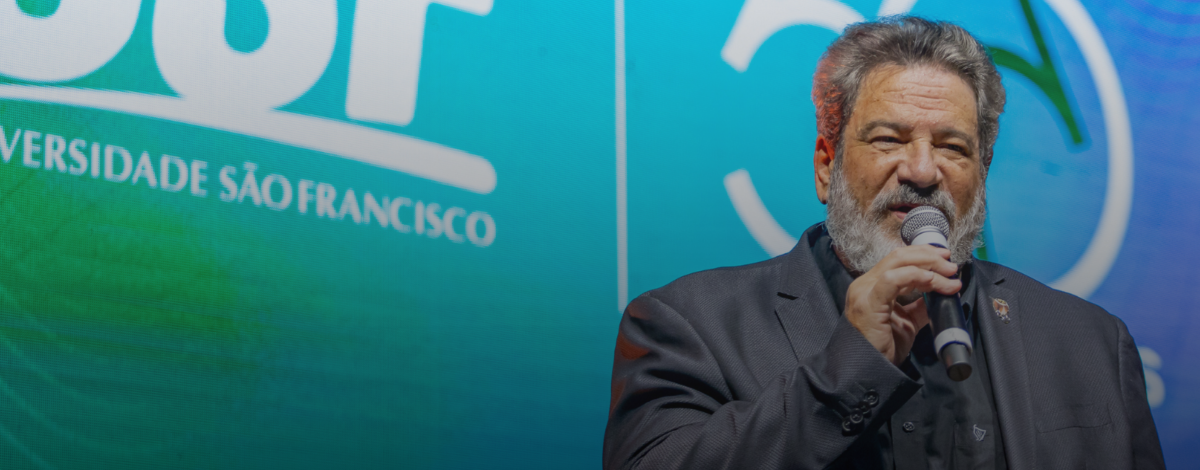 USF celebra 50 anos com palestra de Mario Sergio Cortella