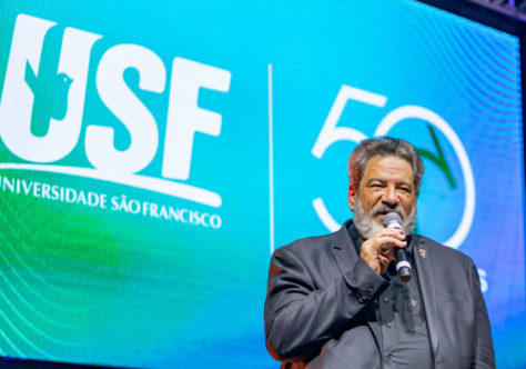 USF celebra 50 anos com palestra de Mario Sergio Cortella sobre os desafios do mundo contemporâneo