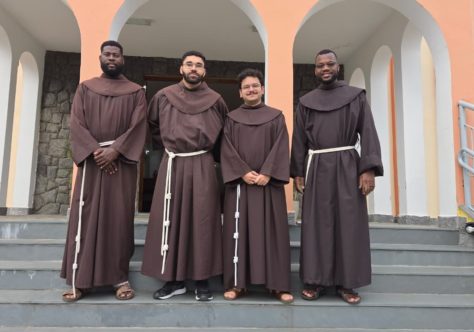 Missão franciscana reúne frades do Brasil e de Angola em Juiz de Fora