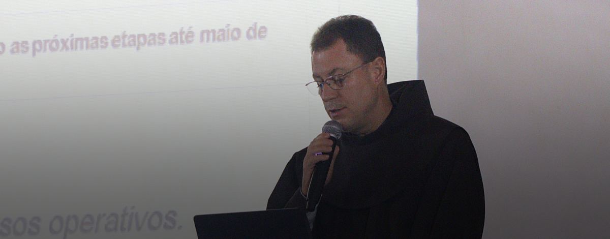 Reflexões sobre São Francisco e o futuro da Ordem pautam as manhãs no Capítulo das Esteiras